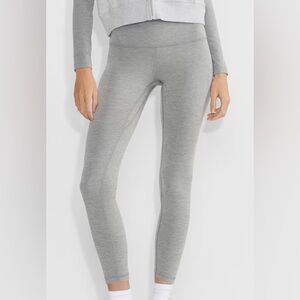 Golden
BUTTER Cheeky Hi-Rise Legging
Size 4, Heather Dover Grey